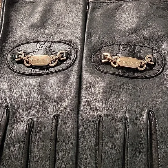 GucciAuthentic Dk.Green Gloves